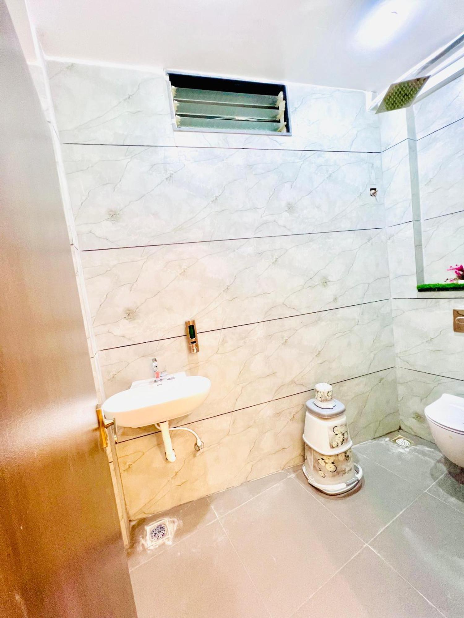 Hotel Staymore Premium Rooms And Ac Dorms Maheshwar Exterior foto